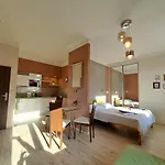 Sklep בית הארחה 2*