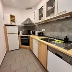 Sklep בית הארחה